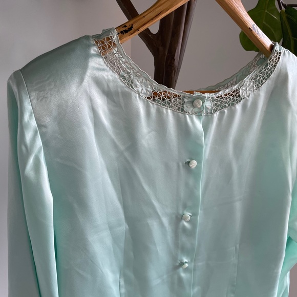 Vintage Hand Embroidered Silk Blouse - Picture 5 of 5